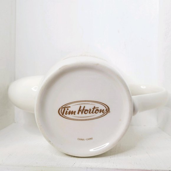 **Like New** Tim Hortons 2006 Honey Tea Pot w Lid Porcelain Two Cup Pot Embossed - Picture 6 of 8